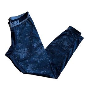 Unipro leggings size small